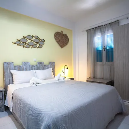 Stella's Place, Vlichada Вличада