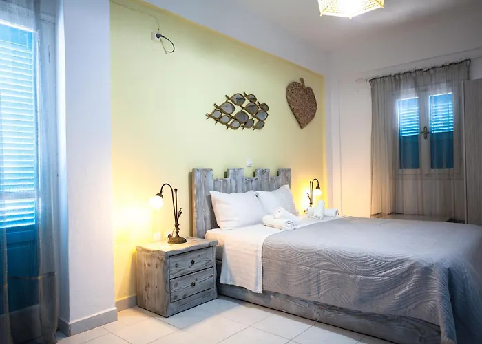 Stella's Place, Vlichada Гостевой дом Вличада