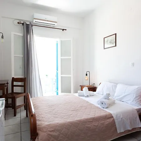 ゲストハウス Stella's Place, Vlichada