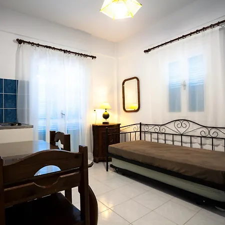 ゲストハウス Stella's Place, Vlichada