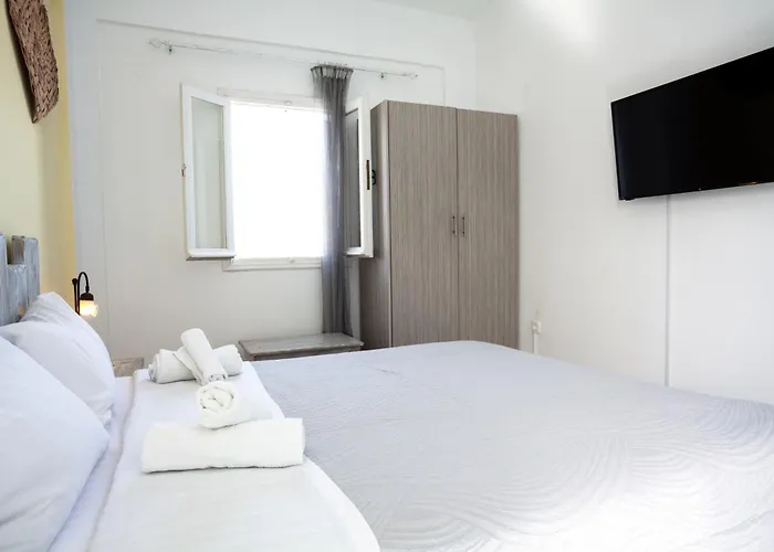 Stella's Place, Vlichada Guest house