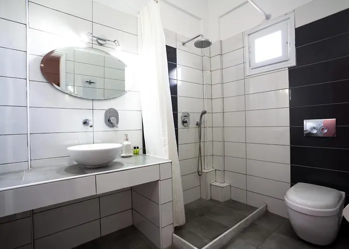 Stella's Place, Vlichada