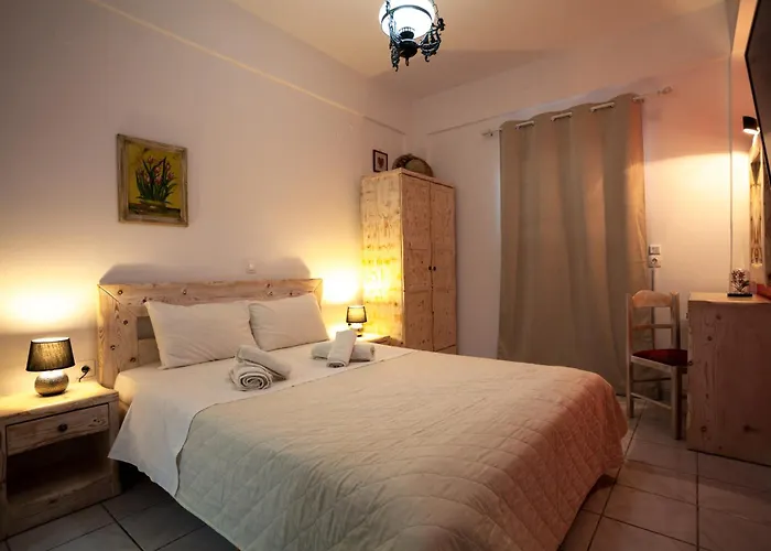 Stella's Place, Vlichada Guest house