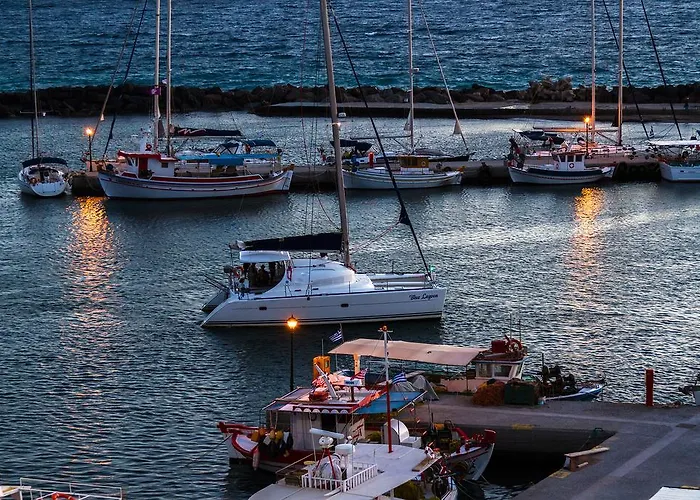 Stella's Place, Vlichada Vlychada